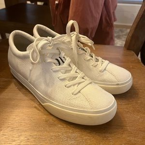 Rothy’s The Lace Up Sneaker in Bright White, women’s size 7